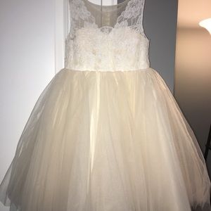 Special occasion / flower girl dress 4t